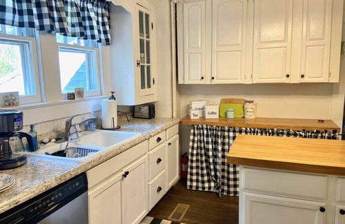 Greenbush House | Cozy Home in Peaceful Location-Short Drive to Beaches & Bay