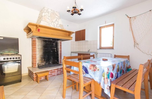 Vinkuran House | Cozy home in Pula with WiFi