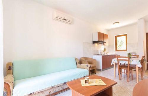 Vinkuran House | Cozy home in Pula with WiFi