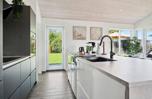 Tranebjerg House | Cozy home in Samsø with kitchen