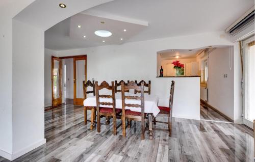 Kraljevec Sesvetski House | Cozy Home In Sesvete With Wifi