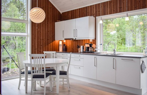 Kongsberg House | Cozy home in Skollenborg with kitchen