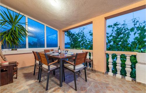 Posedarje House | Cozy Home In Slivnica