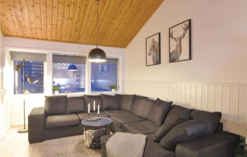 Syssleback House | Cozy Home In Sysslebäck With Kitchen
