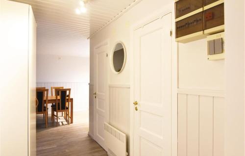 Syssleback House | Cozy Home In Sysslebäck With Kitchen