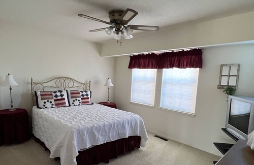 Oak Shores House | Cozy home in the beautiful Oak Shores Community w/WiFi