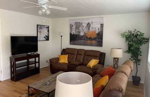 Prescott Cottage | Cozy home in the heart of Prescott!