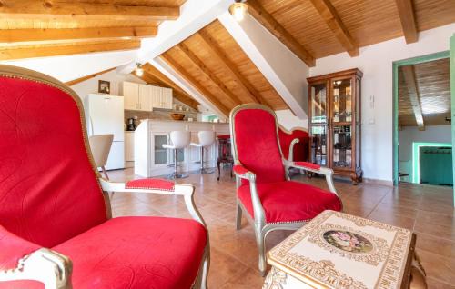 South Croatia Coast House | Cozy Home In Zagvozd With Sauna
