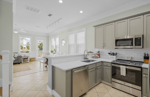 Waterside Village Cottage | Cozy home w/boat dock, steps to the ocean