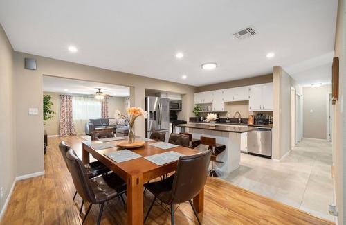 Elk Grove House | Cozy home w/pool table-Family getaway