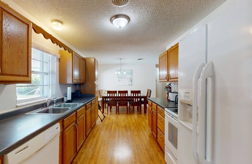 Vero Beach South House | Cozy home with private pool, BBQ, dog friendly, central AC, enclosed yard