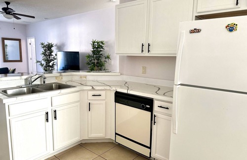 Sunset Ridge House | Cozy Home with Private Pool and Game Room in Davenport
