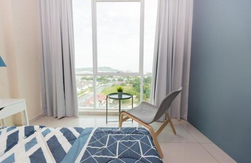 Bayan Lepas Apartment | Cozy Home with Spectacular View