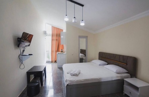 Khelvachauri Hotel | Cozy hotel in charming Batumi with parking, WiFi, kitchen and 24/7 reception her