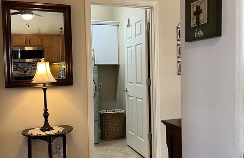Anthem House | Cozy house centrally located to events and attractions.