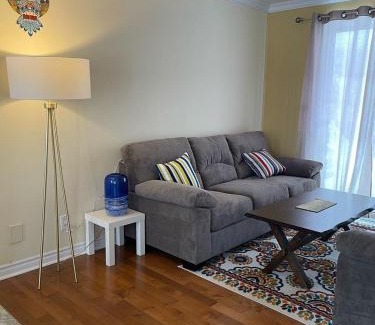 Brossard House | Cozy house in Brossard