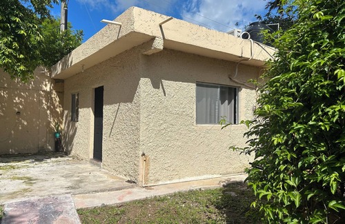 Alfredo V. Bonfil House | Cozy house in charming Cancún with AC, WiFi