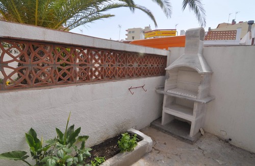 L'Escala Cottage | Cozy house located just 1 minute from Riells beach.