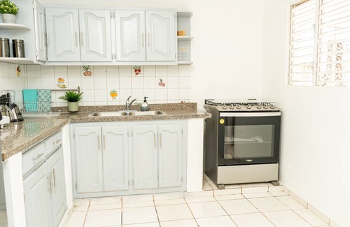 Samana House | Cozy house with 3 bedrooms, a 10-minute walk to the Samana boardwalk.