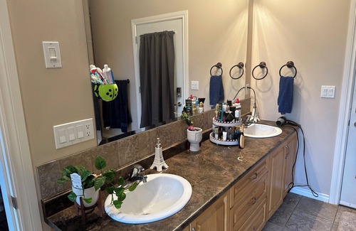 Williams Lake House | Cozy house with WiFi and fitness room in charming Williams Lake