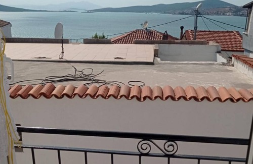 Ayvalik City Center Villa | Cozy House with Sea View in Ayvalik
