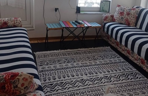 Ayvalik City Center Villa | Cozy House with Sea View in Ayvalik