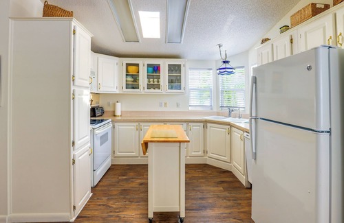 Hutchinson Island South House | Cozy Jensen Beach Home: Pool Access, Walk to Beach