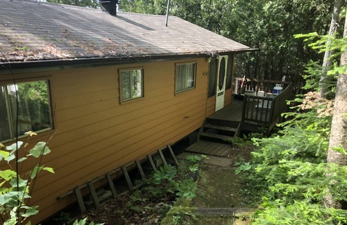 Harcourt Cottage | Cozy Lakefront Cottage - Algonquin Park and Haliburton Area