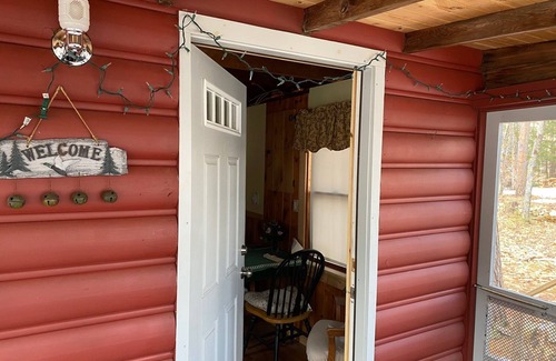 Silver Lake Cabin | Cozy lakeside cabin with private dock, canoe and central AC