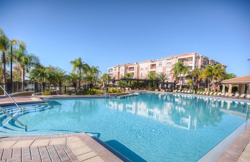 Florida Central Atlantic Coast Condo | Cozy Lakeview Condo w/ Private Balcony!
