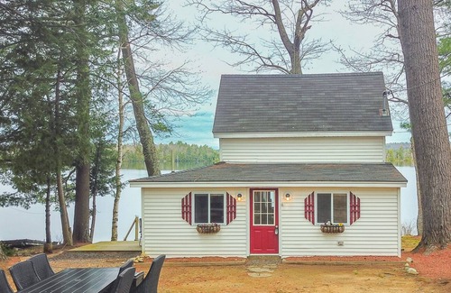 Manchester Cabin | Cozy little cabin on the lake - seriously, on. the. lake.