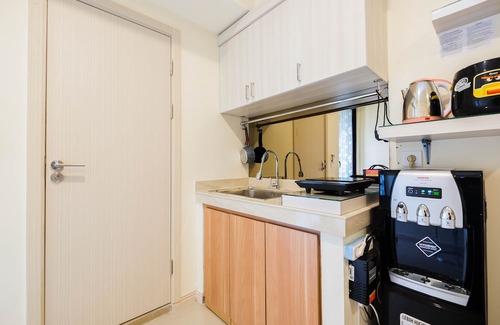 Cikarang Hotel | Cozy Living and Comfortable Studio Room at Meikarta Apartment