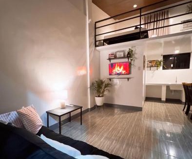 Puerto Princesa City Centre Apartment | Cozy Loft Near the Airport & Beach-Unit I