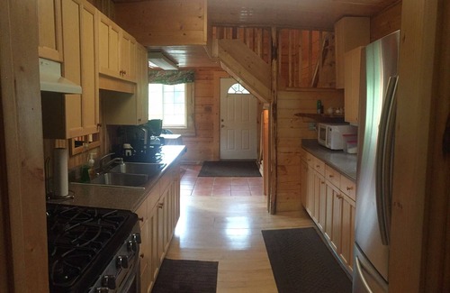 Sterling Cabin | Cozy Log Cabin In The Woods - Friends And Families Welcome!