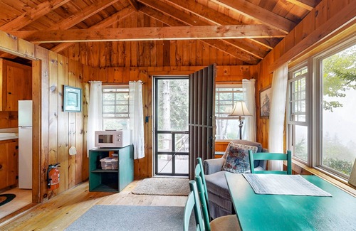Northport Cabin | Cozy Log Cabin with Deck, Picnic Table & Breath-taking View