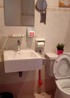 Kuala Lumpur House | Cozy Master Room at Suria Kipark Damansara Apartment Homestay Sleeps 3