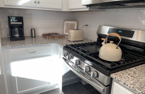 Lake Norman of Catawba House | Cozy Modern 3 Bed Townhome Near Lake Norman and Shopping