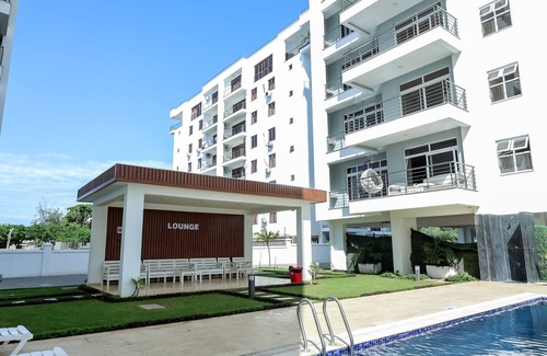 Mombasa Apartment | Cozy Modern 3BR with a Pool and Lounge, Oceanview, AC/WiFi/Beach/Gym