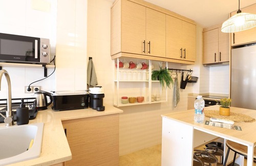 Sagunto Apartment | Cozy Modern Apartment Near Sagunto Beach with Balcony and A/C