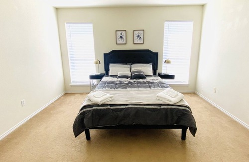 Killeen House | Cozy modern house-3beds/2baths