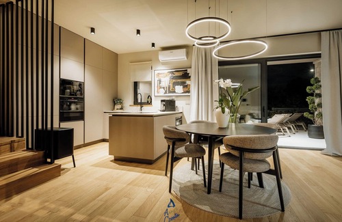 Tar-Vabriga Villa | Cozy Modern Villa Getaway for 6, with Saltwater Pool, Close to Beaches