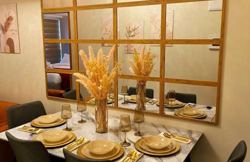 Bonifacio Global City Apartment | Cozy Modernistic 1 BR Uptown BGC