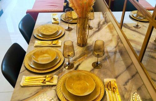 Bonifacio Global City Apartment | Cozy Modernistic 1 BR Uptown BGC