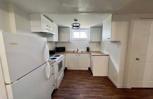 Moncton House | Cozy Moncton Basement suite around the corner from the Hospital