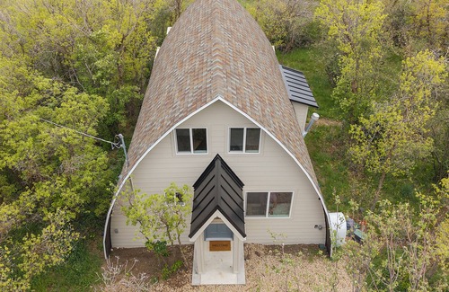 Midway Cabin | Cozy Mtn Cabin w/Views, Hot Tub & Firepit, Shuffleboard + Ski/Bike Locker