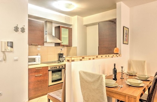 Terezvaros Apartment | Cozy nest with 1 bdr. and balcony in Gozsdu