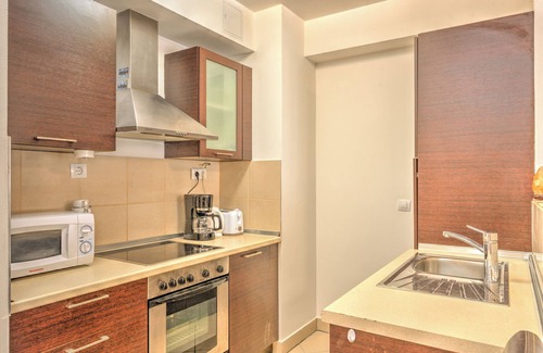 Terezvaros Apartment | Cozy nest with 1 bdr. and balcony in Gozsdu
