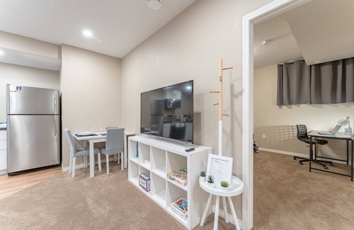 Symons Valley Apartment | Cozy newly built basement apartment in Sherwood