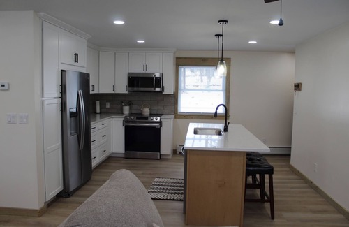 New Berlin House | Cozy, Newly Renovated Home close to All Star Village and Baseball Hall of Fame