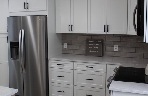 New Berlin House | Cozy, Newly Renovated Home close to All Star Village and Baseball Hall of Fame